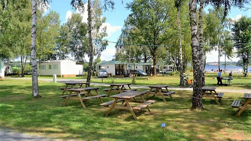 Camping Les Cantarelles Hotel Alrance Campsite