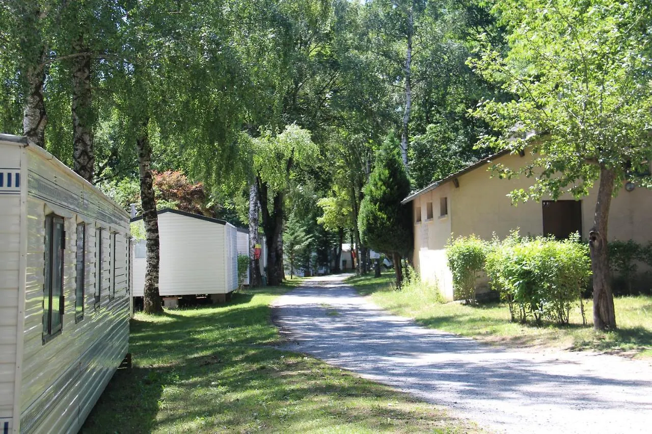 Camping Les Cantarelles Hotel Alrance Campsite