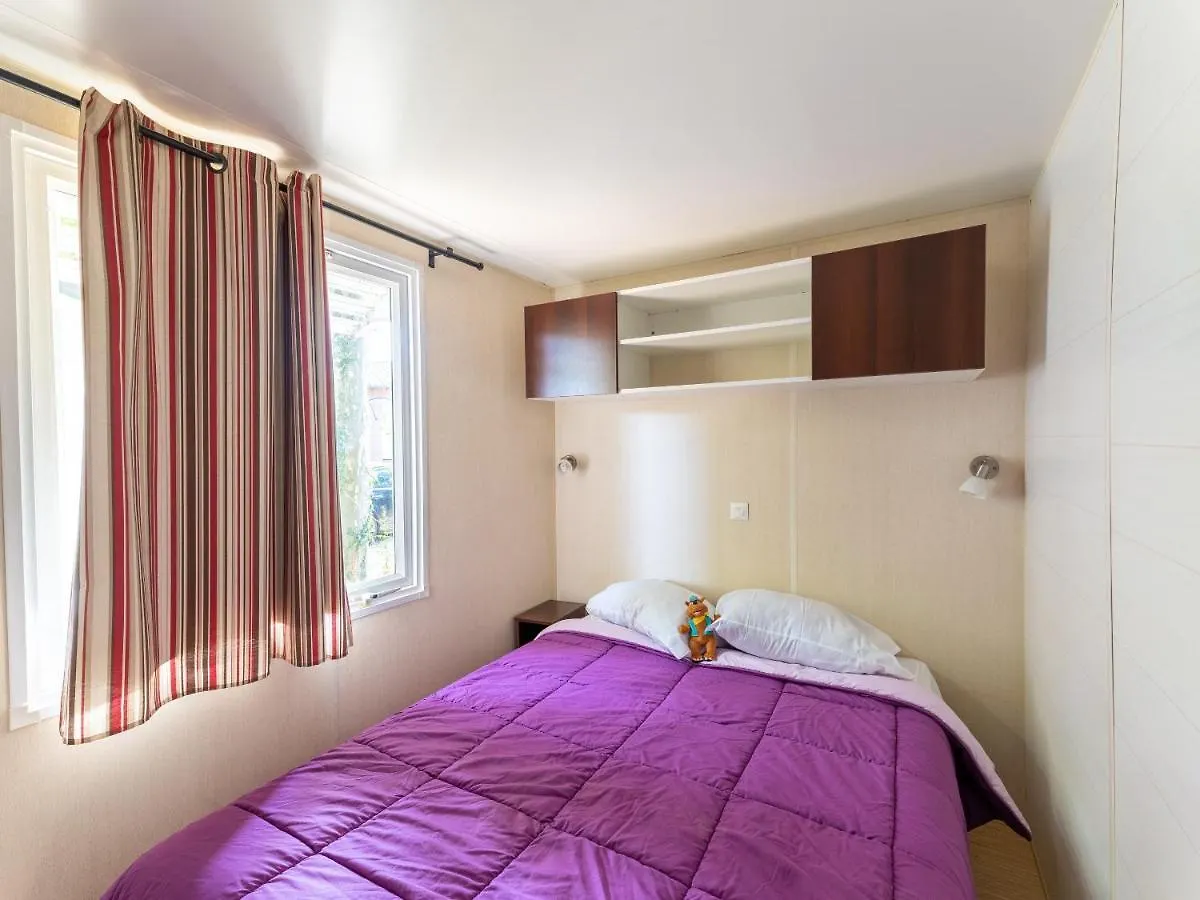 Camping Les Cantarelles Hotel Alrance 0*,  France