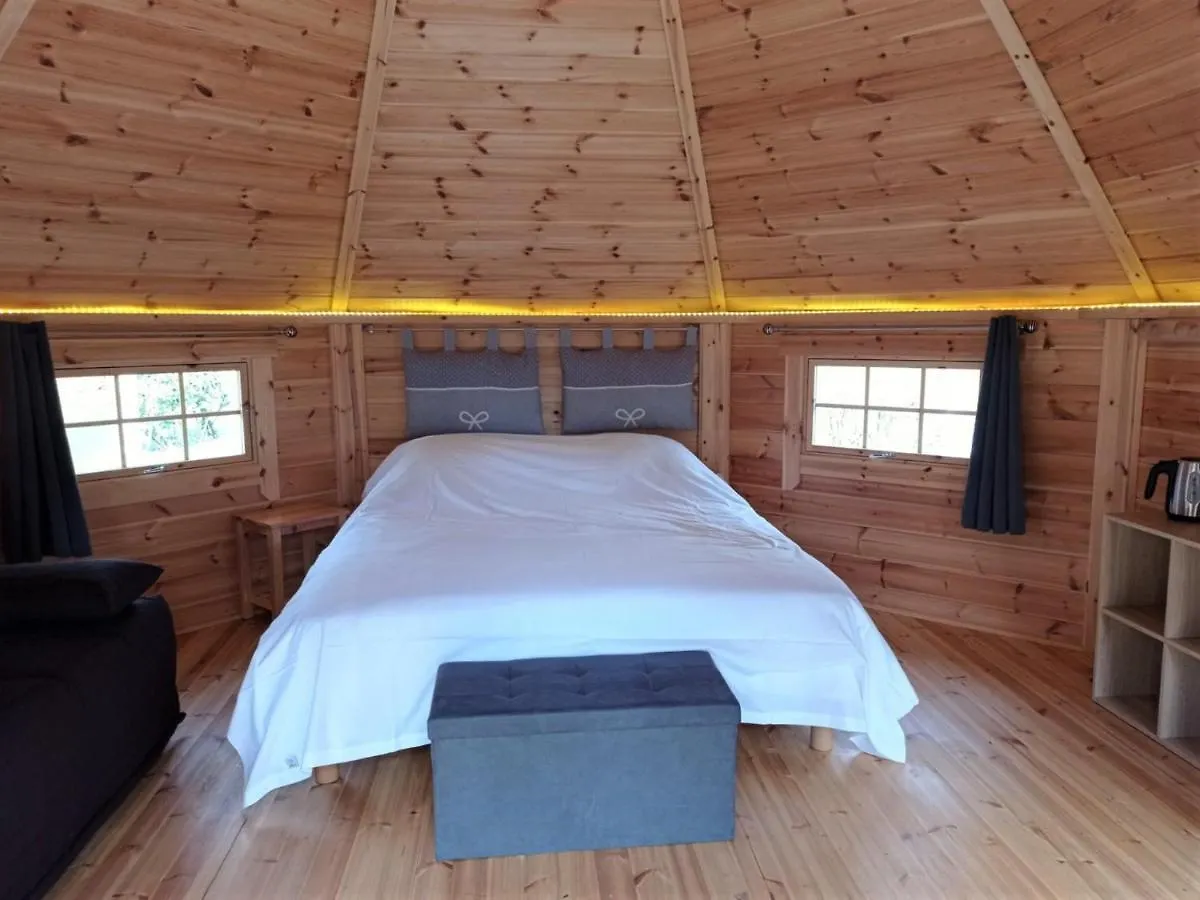 Camping Les Cantarelles Hotel Alrance Campsite