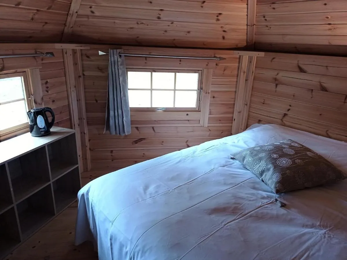 Camping Les Cantarelles Hotel Alrance