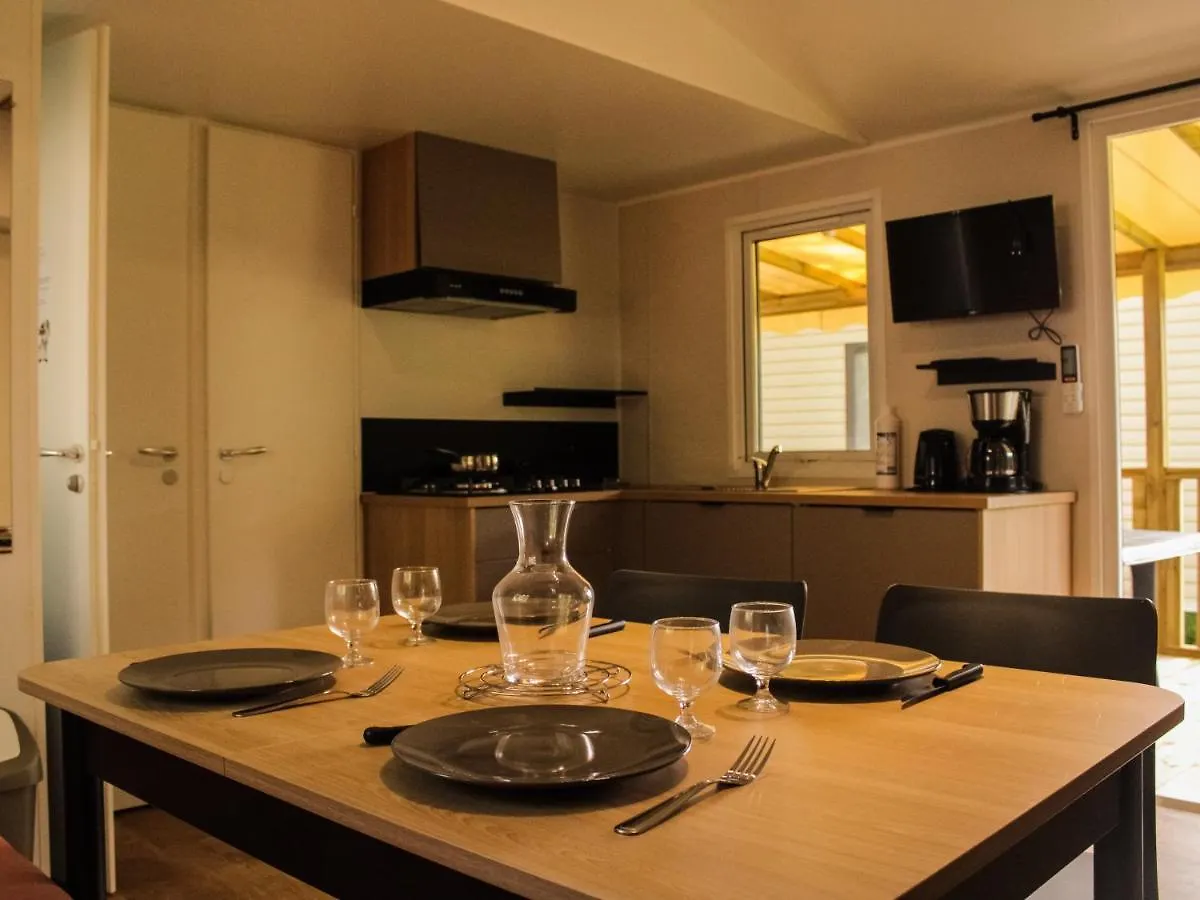 Camping Les Cantarelles Hotel Alrance 0*,
