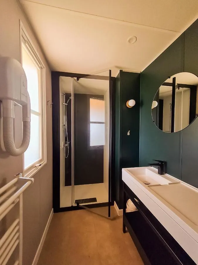 Hotel Camping Les Cantarelles à Alrance 0*,  France